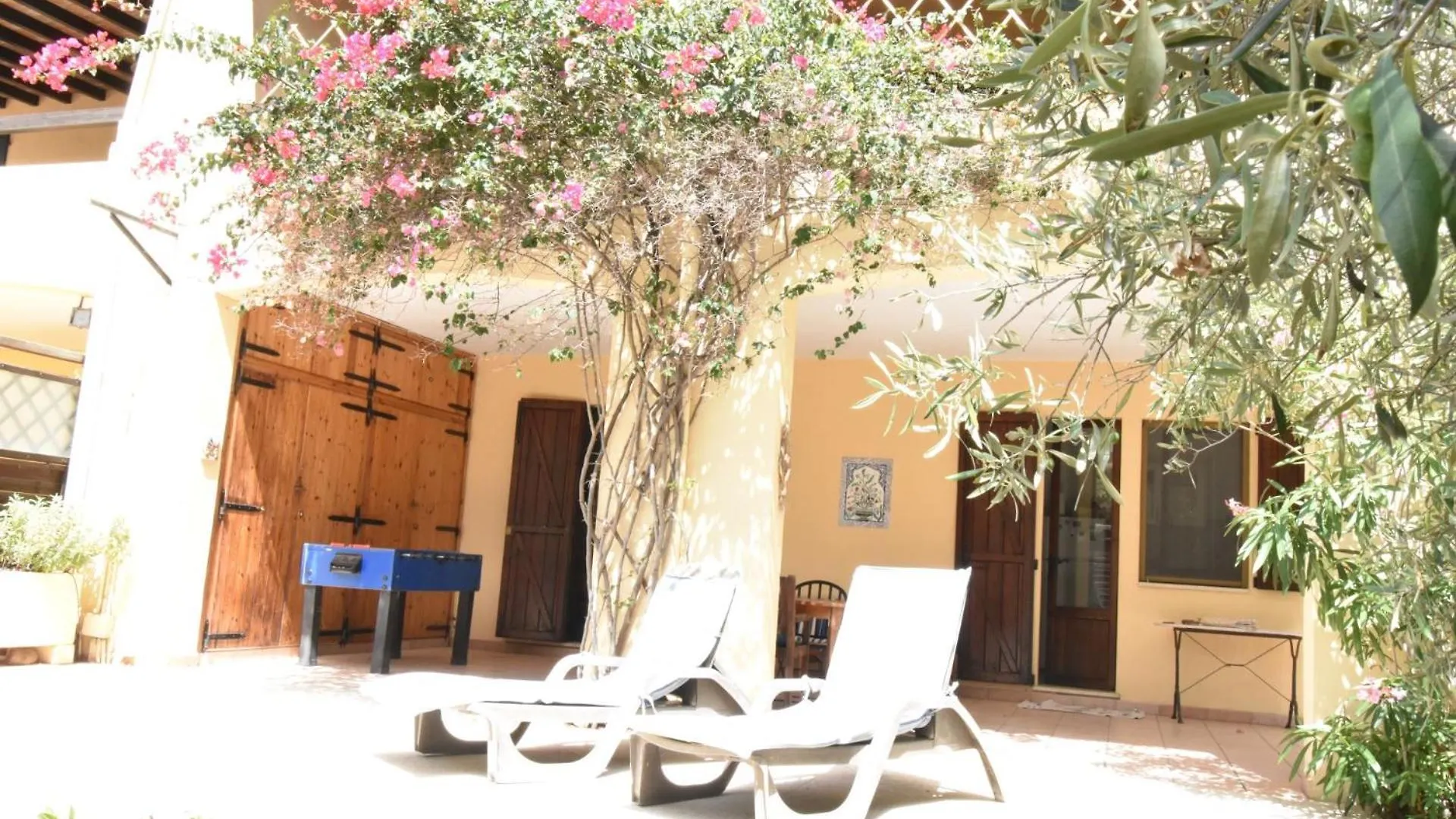 Casa Vacanze Il Bouganville Chia 0*,  Italy