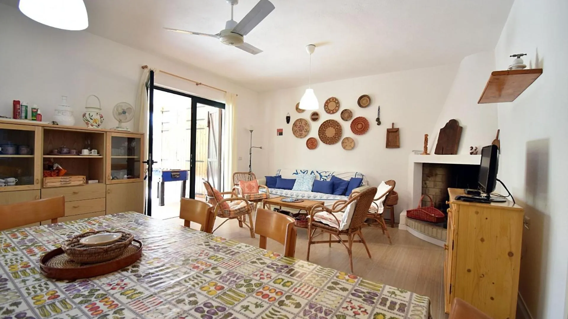 Casa Vacanze Il Bouganville Chia Holiday home